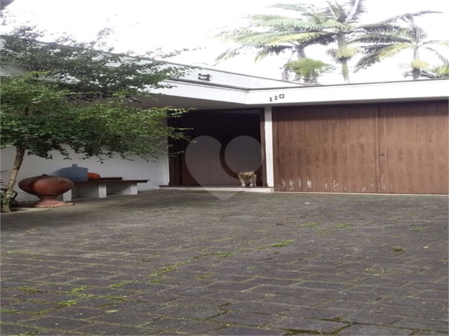 Casa Térrea à venda com 4 quartos, sendo 1 suíte,  em Granja Julieta, São Paulo, SP