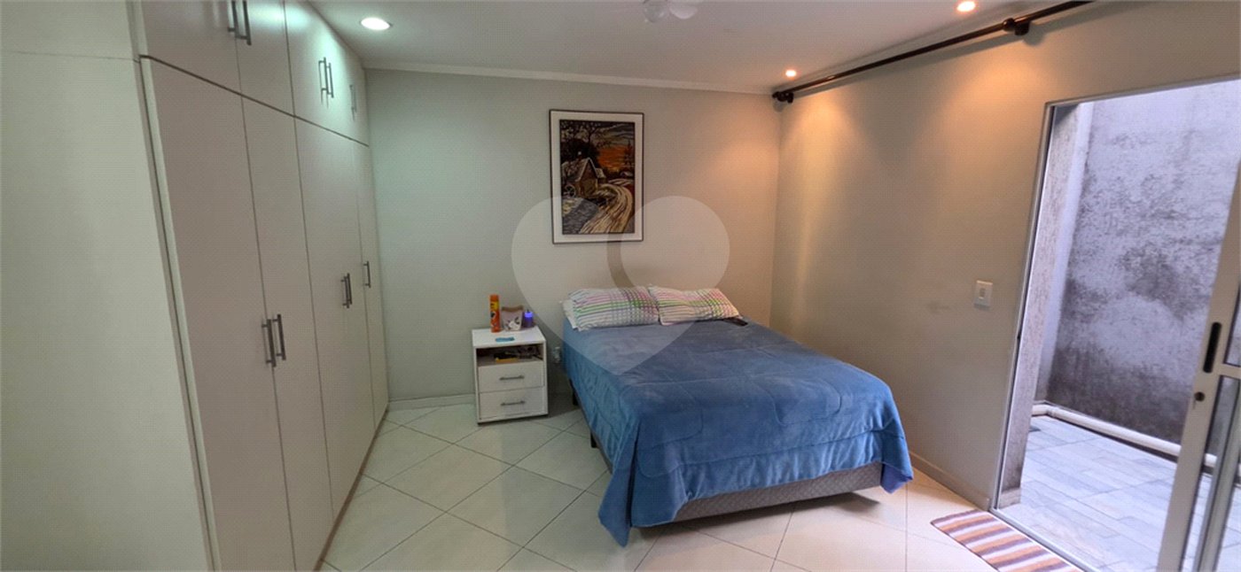 Casa Térrea à venda ou para alugar com 8 quartos, sendo 4 suítes, em Vila Pereira Barreto, São Paulo, SP
