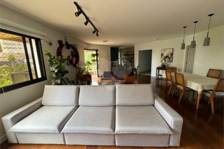 Apartamento à venda com 4 suítes em Vila Andrade, São Paulo, SP