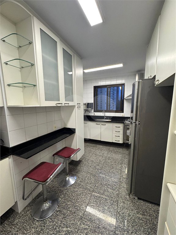 Apartamento à venda com 3 suítes em Vila Suzana, São Paulo, SP