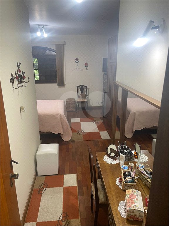 Sobrado à venda com 4 quartos, sendo 1 suíte, em Tremembé, São Paulo, SP