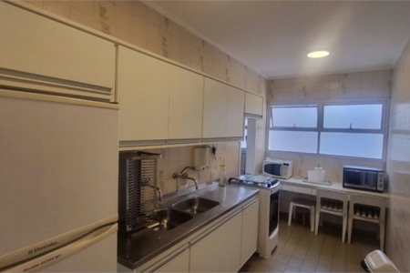Apartamento porteira fechada com vista para o mar e lazer completo em Pitangueiras – Guarujá