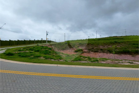 Terreno à venda em Loteamento Terras Alpha São José dos Campos, São José dos Campos, SP