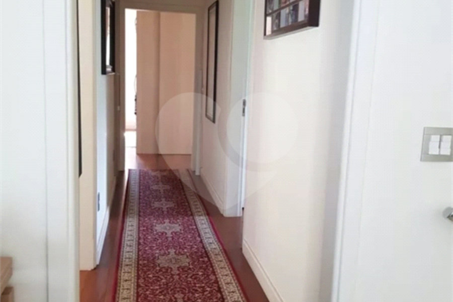 Casa à venda com 4 suítes no condomínio Monte Samkhya, Serra Negra - SP