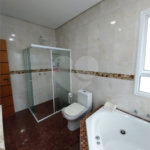Casa à venda com 3 quartos, sendo 1 suíte, no condomínio Mosaico da Serra, Mogi das Cruzes - SP