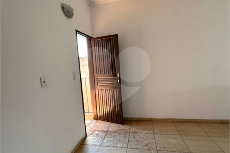 Sobrado à venda ou para alugar com 4 quartos, sendo 2 suítes, em Vila Lacíria, Ponta Porã, MS