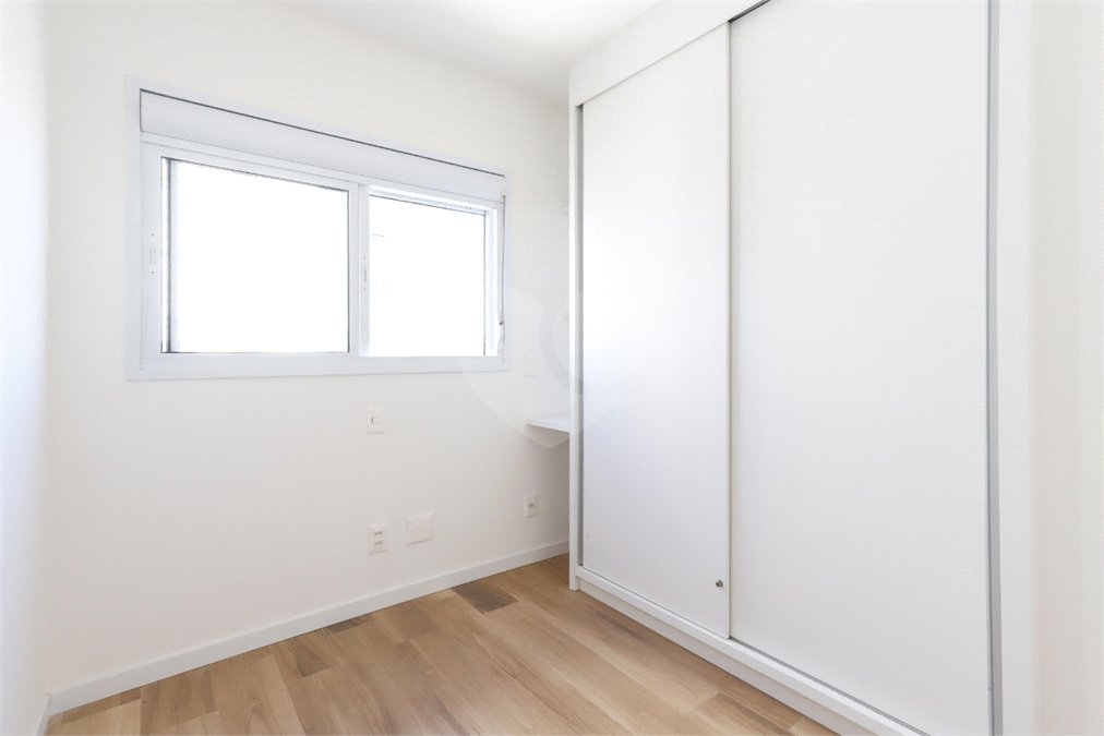Apartamento à venda com 3 suítes em Vila Anastácio, São Paulo, SP