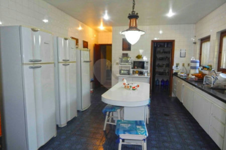 Casa Térrea à venda com 3 quartos, sendo 1 suíte,  em Chácara Monte Alegre, São Paulo, SP
