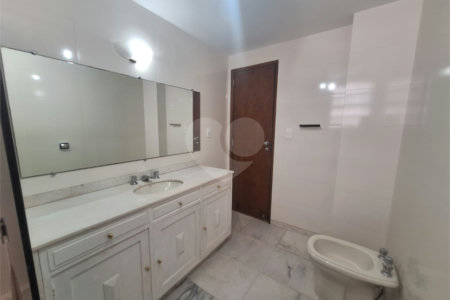 Apartamento à venda com 3 quartos, sendo 1 suíte, em Tijuca, Rio de Janeiro, RJ