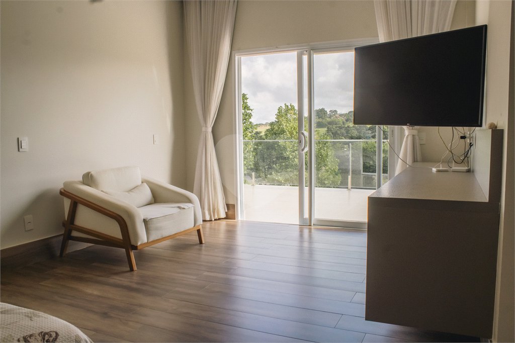 Casa à venda com 4 suítes no condomínio Residencial Saint Charbel, Araçoiaba da Serra - SP