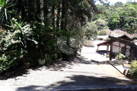 Casa Térrea à venda com 3 quartos, sendo 1 suíte, em Jardim Ibiratiba, São Paulo, SP