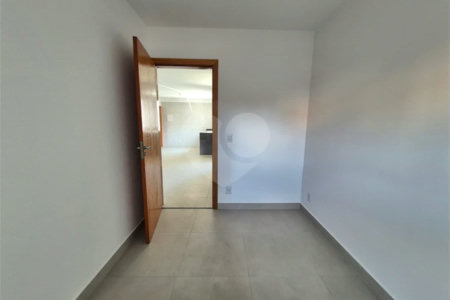Apartamento à venda com 2 quartos em Vila Mangalot, São Paulo, SP