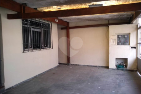 Casa Térrea à venda com 4 quartos, sendo 1 suíte,  em Vila Nivi, São Paulo, SP