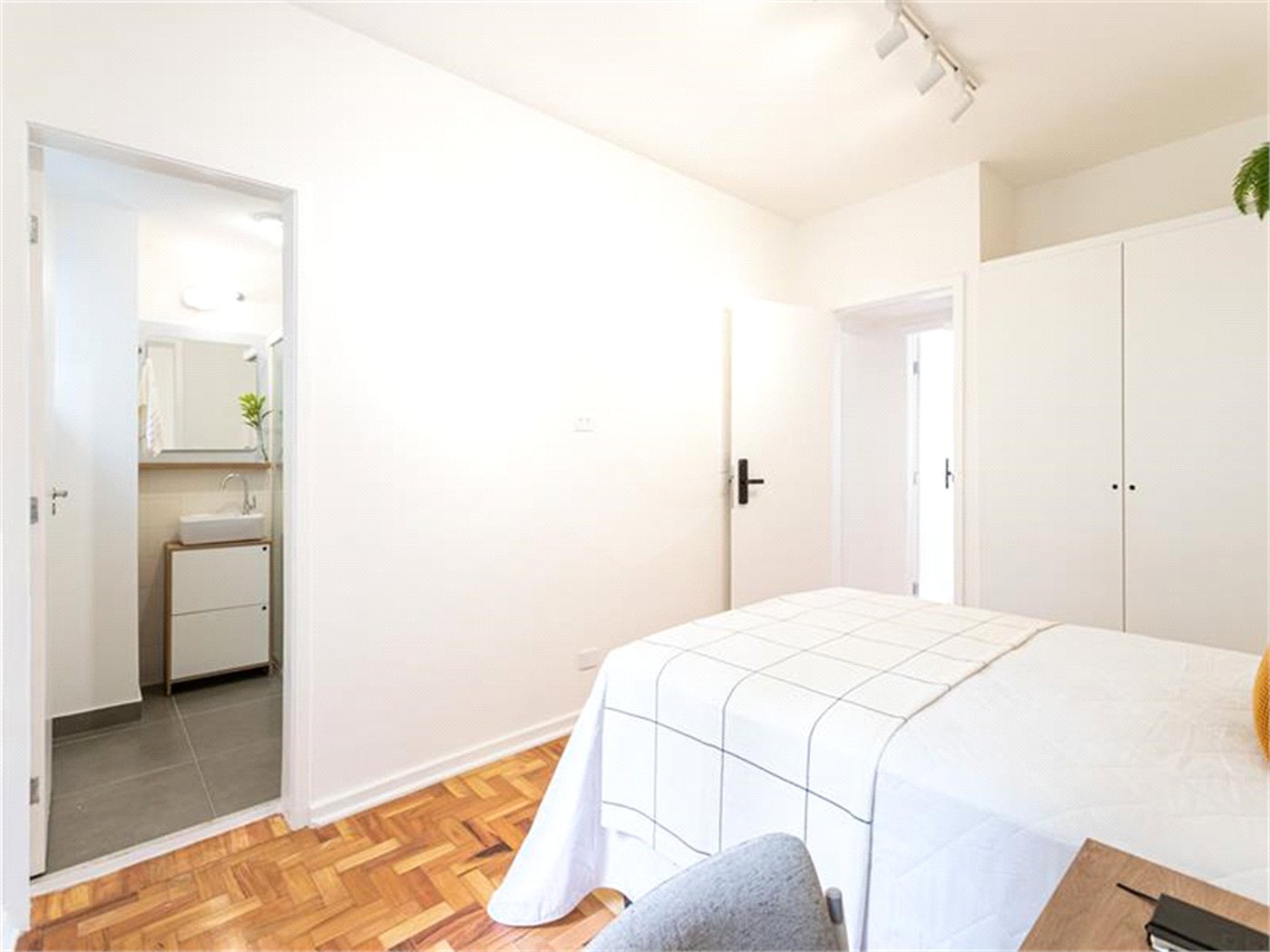 Apartamento à venda com 5 quartos, sendo 1 suíte,  em Pinheiros, São Paulo, SP