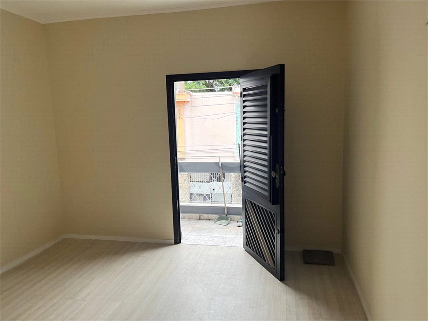 Sobrado à venda ou para alugar com 4 quartos, sendo 1 suíte, em Santana, São Paulo, SP