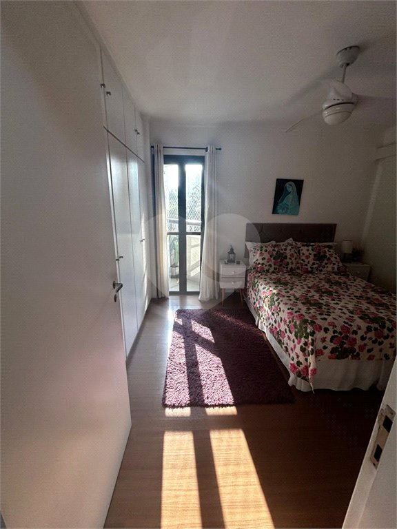 Apartamento à venda com 3 quartos, sendo 1 suíte,  em Vila Andrade, São Paulo, SP