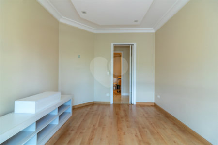 Apartamento à venda com 4 quartos, sendo 3 suítes, em Brooklin Paulista, São Paulo, SP