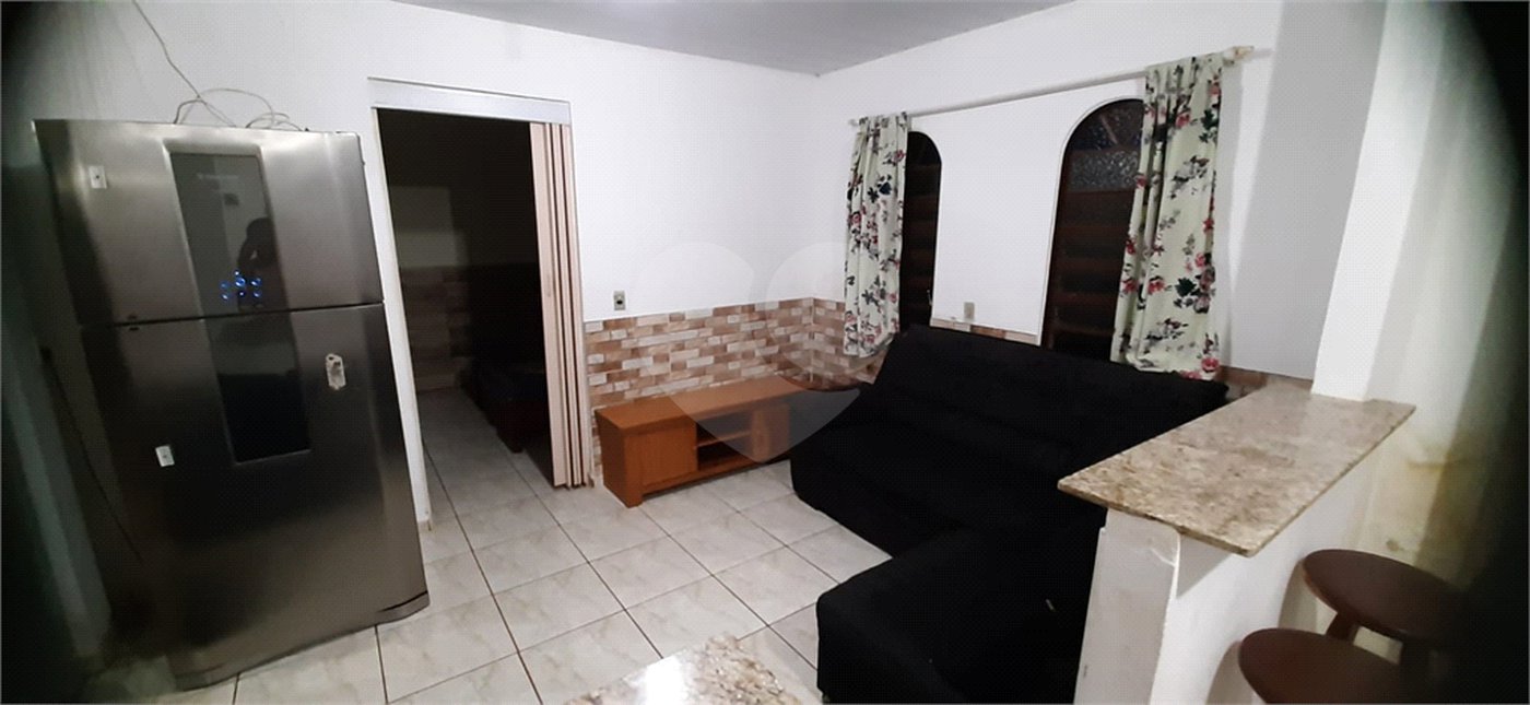 Chácara à venda com 4 quartos, sendo 2 suítes, em Distrito Industrial, Uberlândia, MG