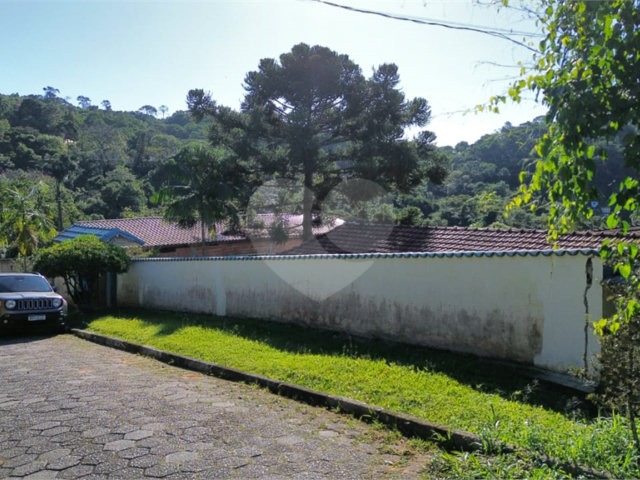 Casa à venda com 2 quartos no condomínio Residencial Cerros Verdes, Mairiporã - SP