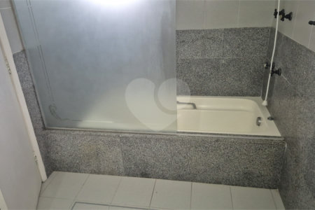 Casa à venda com 4 quartos, sendo 3 suítes,  no condomínio Chácara das Rosas, São Paulo - SP