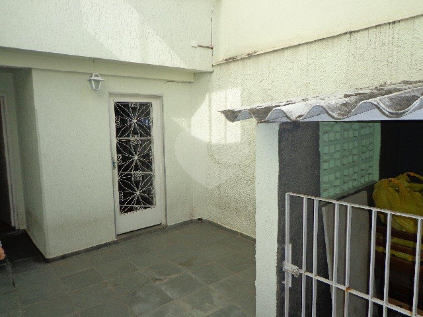 Sobrado à venda com 4 quartos, sendo 1 suíte, em Jardim Floresta, São Paulo, SP