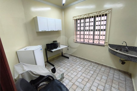 Casa à venda ou para alugar com 1 suíte, no Centro, Itapetininga, SP