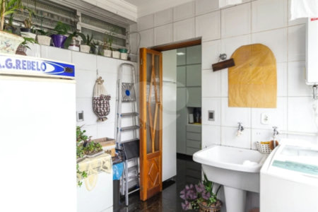 Apartamento à venda com 3 quartos, sendo 1 suíte, em Vila Monumento, São Paulo, SP