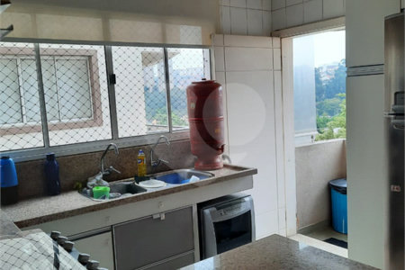Sobrado à venda com 3 quartos, sendo 1 suíte, em Jardim Ester, São Paulo, SP
