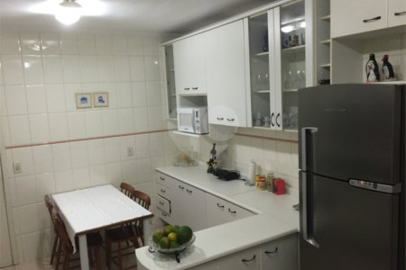 Casa à venda com 3 quartos, sendo 1 suíte,  em Vila Gustavo, São Paulo, SP
