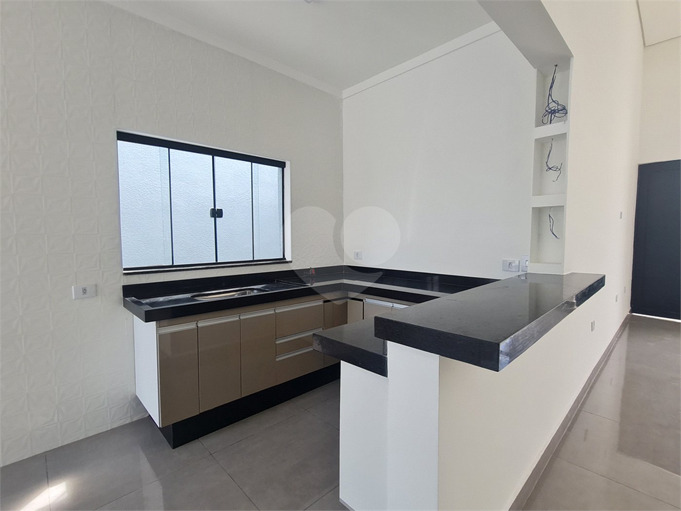 Casa à venda com 3 quartos, sendo 1 suíte,  no condomínio Reserva Ipanema I, Sorocaba - SP