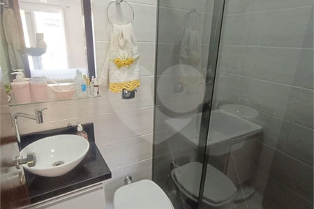 Sobrado à venda com 3 quartos, sendo 1 suíte, em Cidade Continental, São Paulo, SP