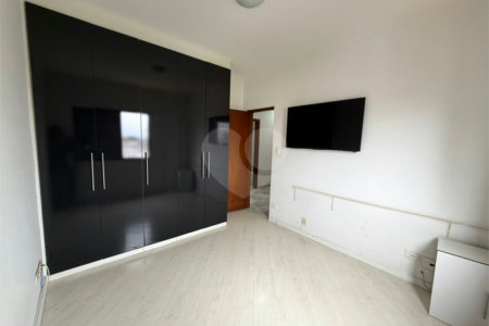 Apartamento à venda com 3 quartos, sendo 1 suíte, no Centro, Suzano, SP