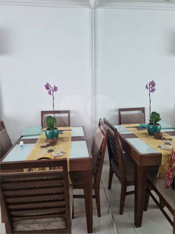 Casa à venda com 2 suítes no condomínio Residencial Maracujás, São Paulo - SP