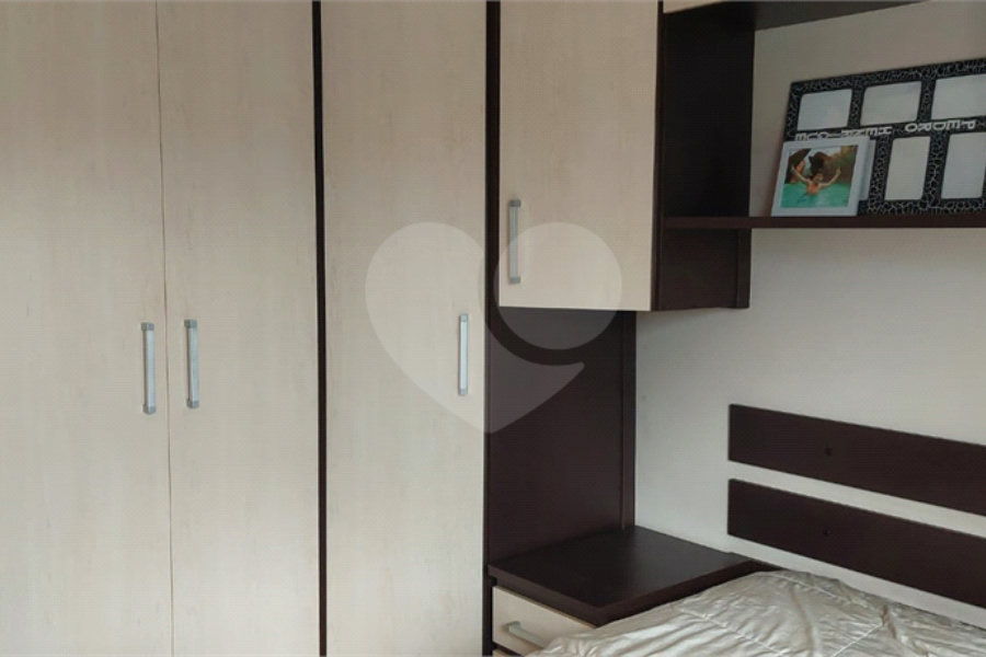 Sobrado à venda com 3 quartos, sendo 1 suíte, em Vila Constança, São Paulo, SP