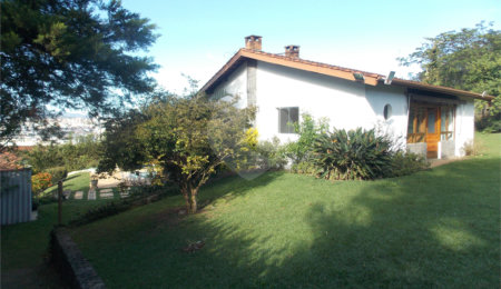 Casa à venda com 2 quartos, sendo 1 suíte, em Campos de Atibaia, Atibaia, SP