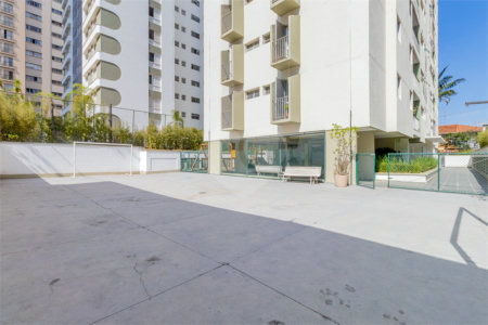 Apartamento à venda com 3 quartos, sendo 1 suíte,  em Cidade Monções, São Paulo, SP