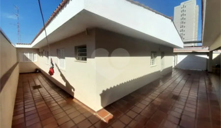 Casa à venda com 3 quartos, sendo 2 suítes,  em Vila Jardini, Sorocaba, SP