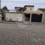Sobrado à venda com 6 quartos, sendo 2 suítes, em Balneário Stella Maris, Peruíbe, SP