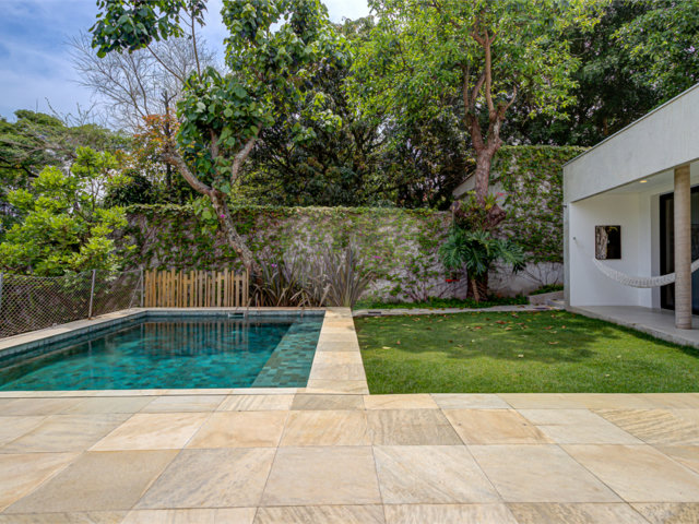 Casa à venda com 3 suítes em Alto da Boa Vista, São Paulo, SP