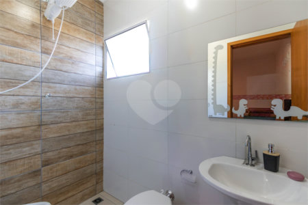 Casa à venda com 3 quartos, sendo 1 suíte, em Jardim Colonial, Atibaia, SP