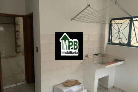Sobrado à venda com 3 quartos, sendo 1 suíte, em Vila Carvalho, Sorocaba, SP