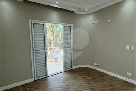 Casa à venda com 4 suítes em Vila Nova Parada, São Paulo, SP