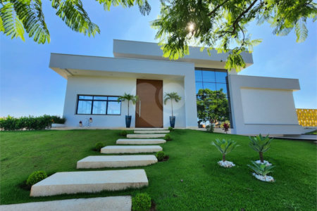 Casa à venda com 6 quartos, sendo 5 suítes, no condomínio Jardim Primavera, Louveira - SP