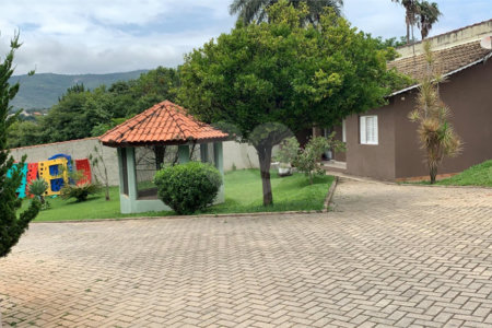 Casa à venda com 4 suítes em Jardim Residencial Santa Luiza, Atibaia, SP