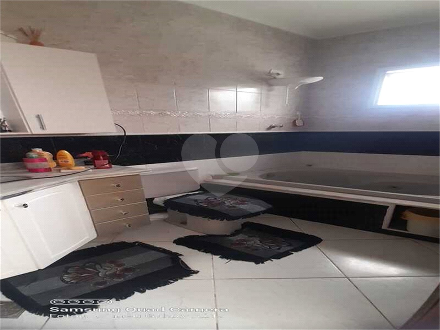 Casa à venda com 4 suítes no condomínio Residencial Vale das Laranjeiras, Indaiatuba - SP