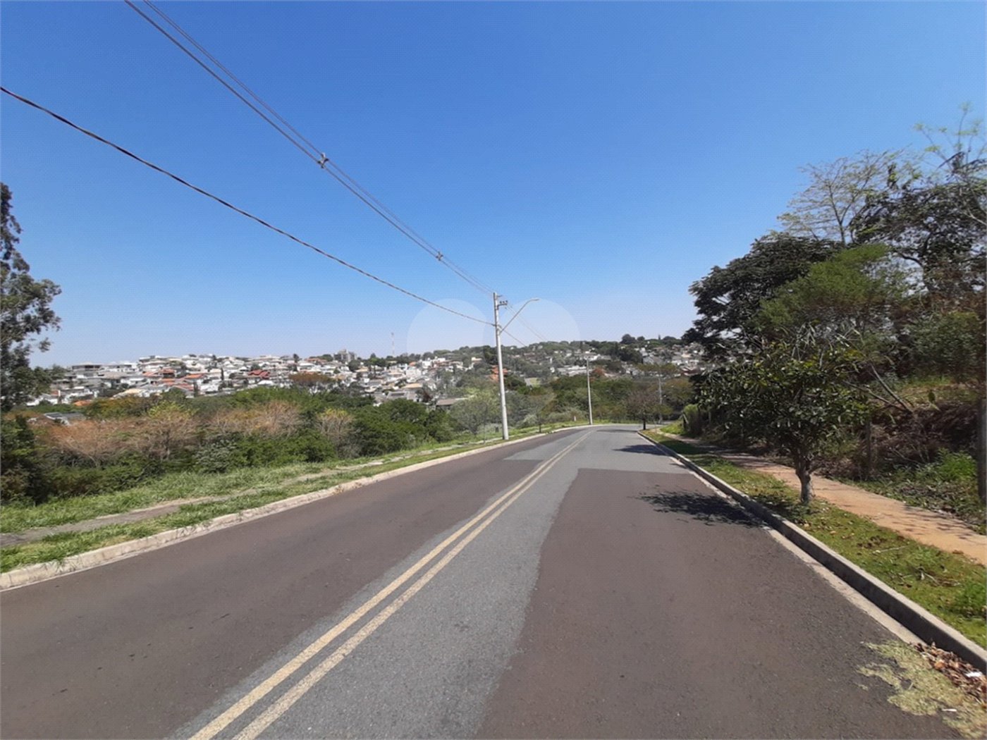 Terreno à venda com 1 suíte em Bosque, Vinhedo, SP