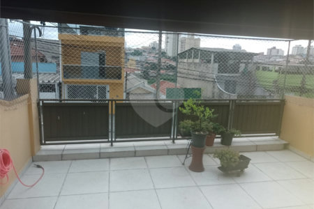 Casa à venda com 3 suítes no condomínio Vila Maria, São Paulo - SP