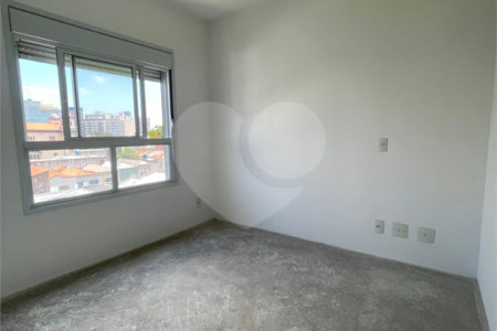 Apartamento à venda com 3 quartos, sendo 1 suíte, em Aclimação, São Paulo, SP