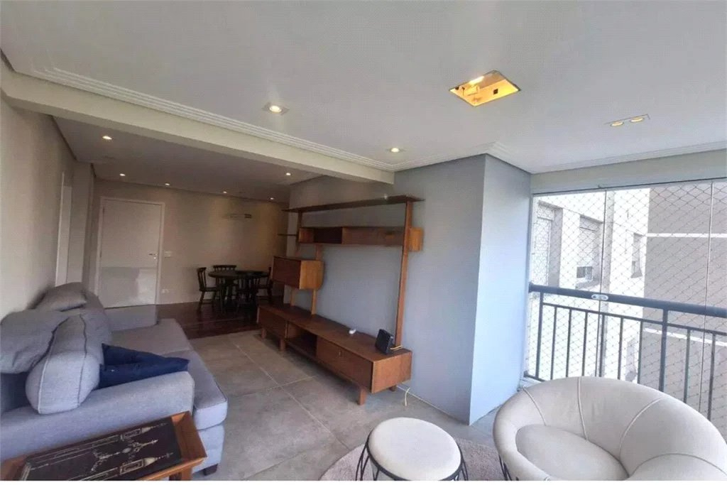 Apartamento à venda com 3 quartos, sendo 1 suíte, em Parque Reboucas, São Paulo, SP