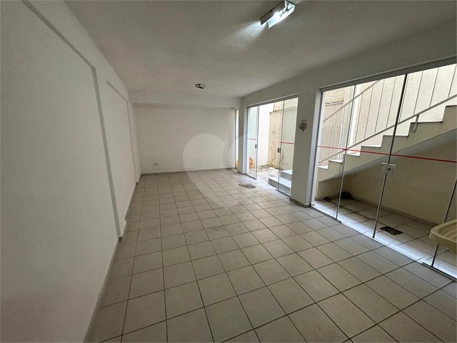 Sobrado à venda ou para alugar com 2 quartos em Vila Nova Cachoeirinha, São Paulo, SP